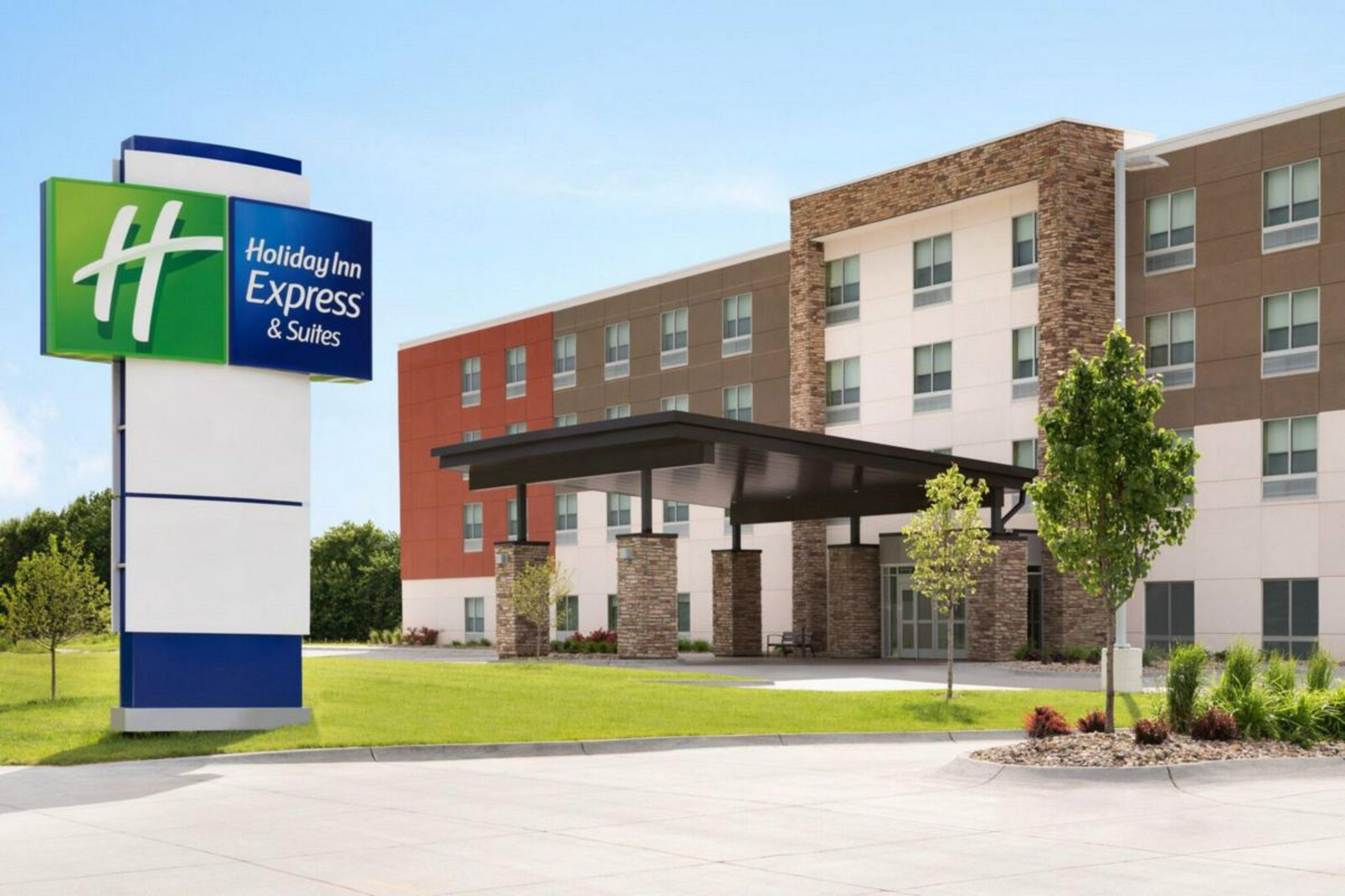 Holiday Inn Express & Suites - Marion By Ihg Eksteriør billede